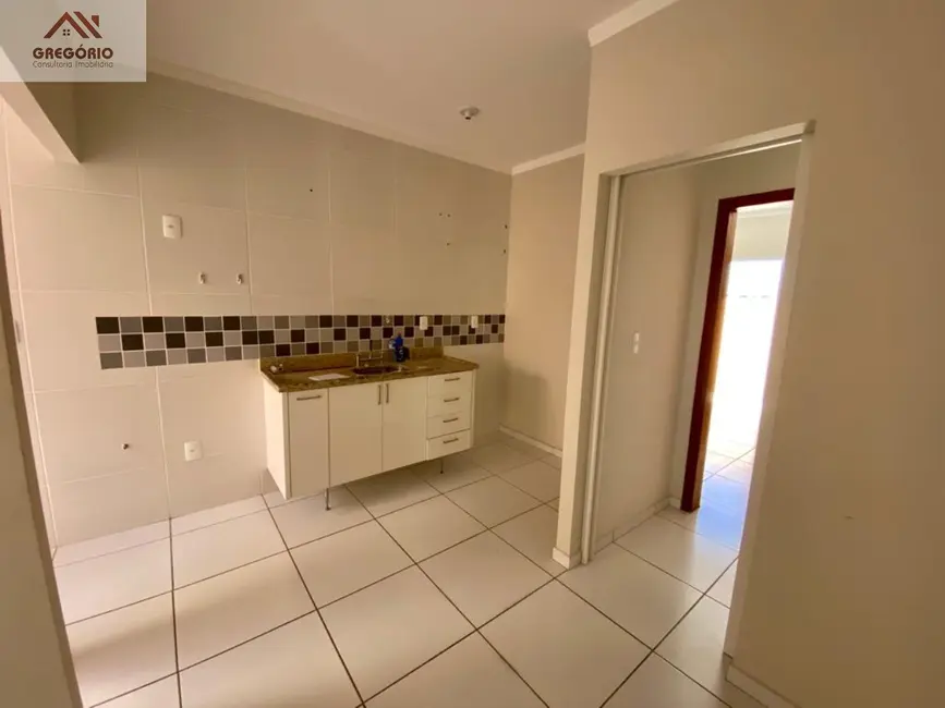 Foto 5 de Casa de Condomínio com 2 quartos à venda, 55m2 em Tiete - SP