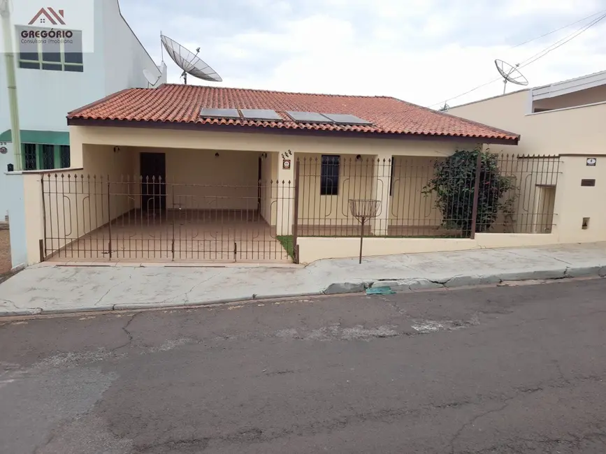 Foto 1 de Casa com 3 quartos à venda, 170m2 em Tiete - SP