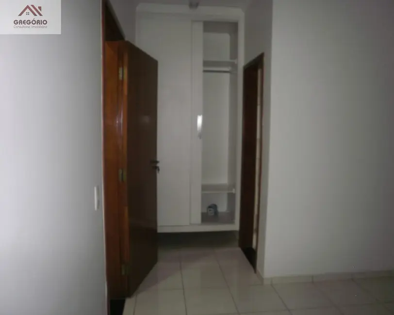 Foto 9 de Casa com 3 quartos à venda, 300m2 em Tiete - SP