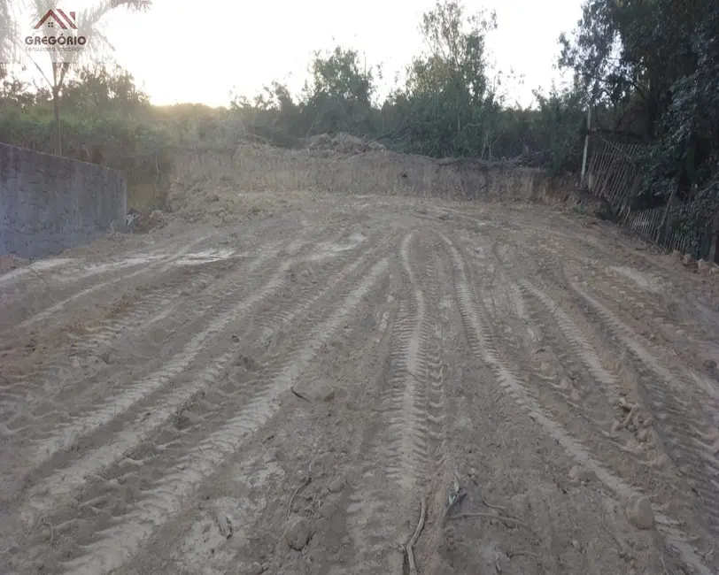 Foto 1 de Terreno / Lote à venda, 420m2 em Tiete - SP