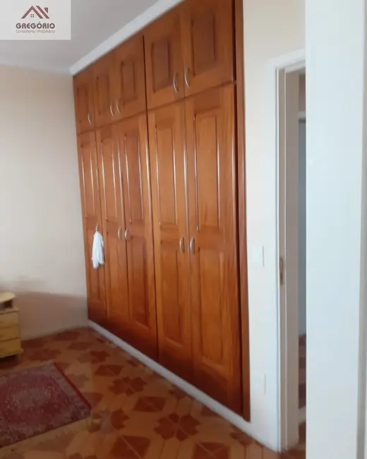 Foto 4 de Casa com 4 quartos à venda, 180m2 em Tiete - SP