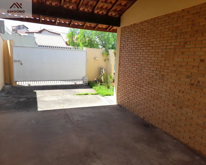 Foto 2 de Casa com 3 quartos à venda, 215m2 em Tiete - SP