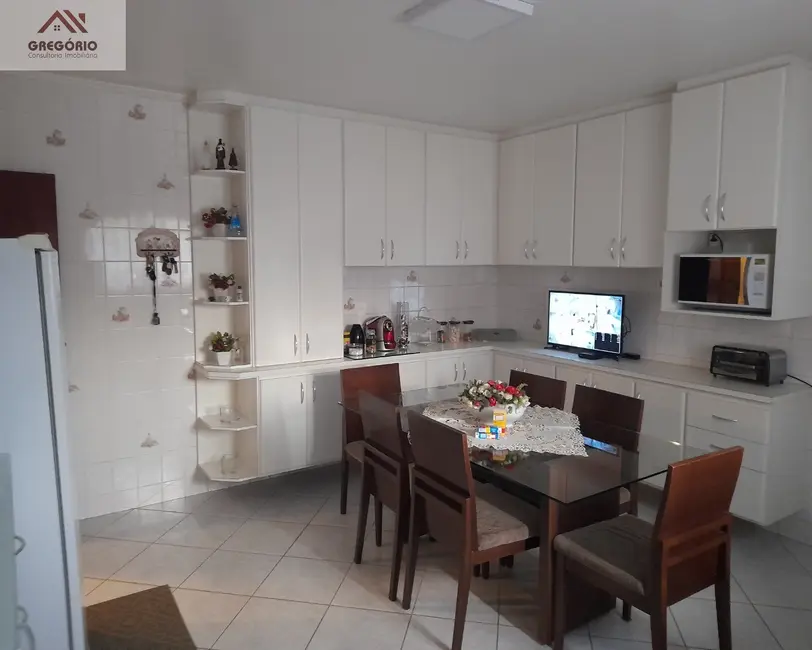 Foto 5 de Casa com 7 quartos à venda, 350m2 em Tiete - SP