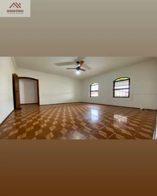 Foto 3 de Casa com 3 quartos à venda, 190m2 em Tiete - SP