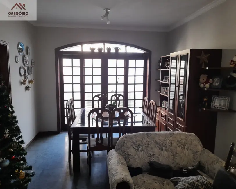 Foto 2 de Casa com 3 quartos à venda, 230m2 em Tiete - SP
