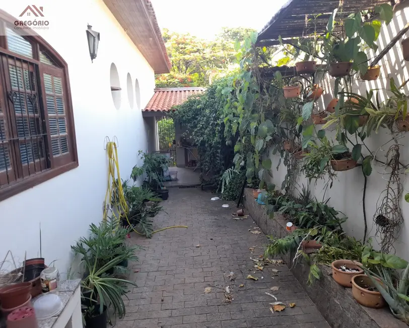 Foto 9 de Casa com 3 quartos à venda, 230m2 em Tiete - SP