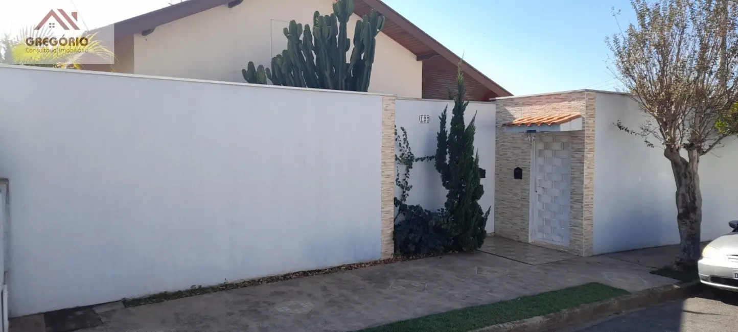 Foto 2 de Casa com 4 quartos à venda, 350m2 em Tiete - SP