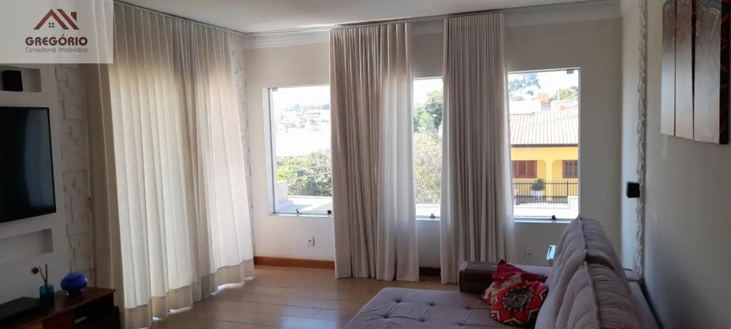 Casa com 4 quartos à venda, 350m2 em Tiete - SP - imagem 4 Foto 4 de Casa com 4 quartos à venda, 350m2 em Tiete - SP