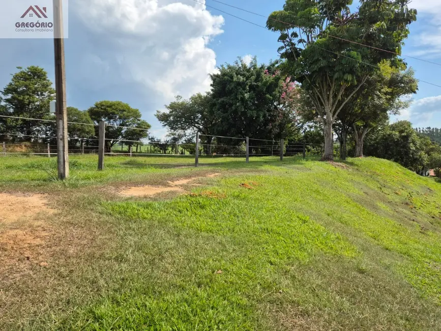Sítio / Rancho com 3 quartos à venda, 630m2 em Tiete - SP - imagem 6 Foto 6 de Sítio / Rancho com 3 quartos à venda, 630m2 em Tiete - SP