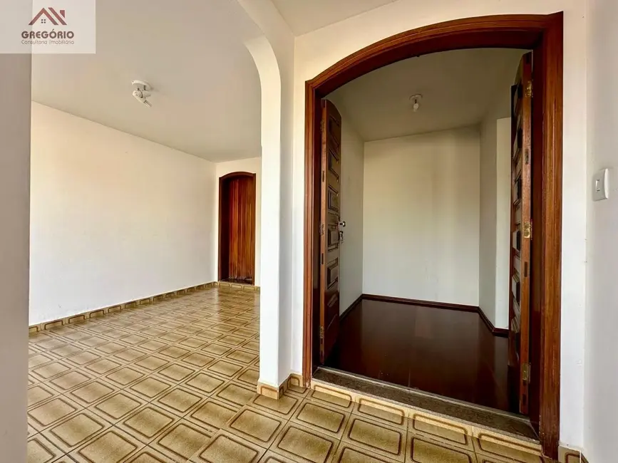 Foto 5 de Casa com 3 quartos à venda, 189m2 em Tiete - SP