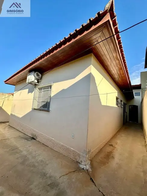 Foto 2 de Casa com 3 quartos à venda, 189m2 em Tiete - SP