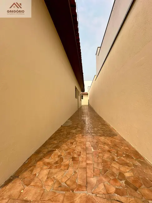 Casa com 3 quartos à venda, 186m2 em Tiete - SP - imagem 4 Foto 4 de Casa com 3 quartos à venda, 186m2 em Tiete - SP