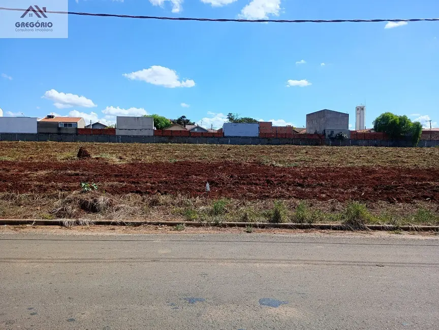 Foto 3 de Terreno / Lote à venda, 1409m2 em Tiete - SP