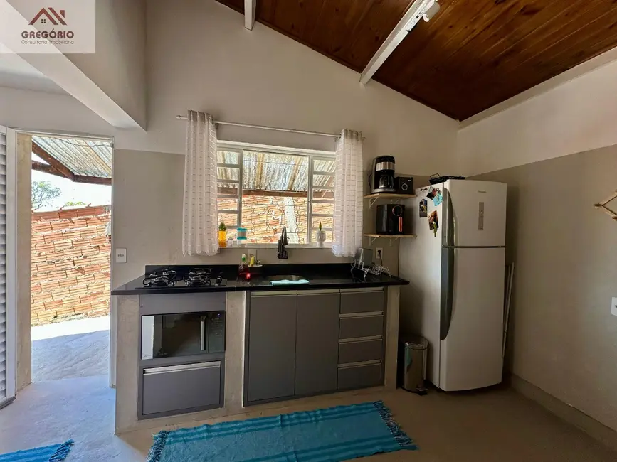 Chácara com 3 quartos à venda, 210m2 em Tiete - SP - imagem 6 Foto 6 de Chácara com 3 quartos à venda, 210m2 em Tiete - SP