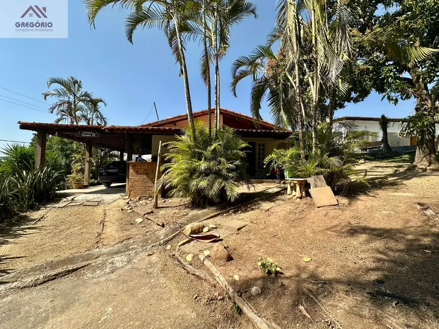 Chácara com 3 quartos à venda, 210m2 em Tiete - SP - imagem 2 Foto 2 de Chácara com 3 quartos à venda, 210m2 em Tiete - SP