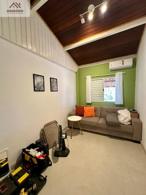 Chácara com 3 quartos à venda, 210m2 em Tiete - SP - imagem 5 Foto 5 de Chácara com 3 quartos à venda, 210m2 em Tiete - SP