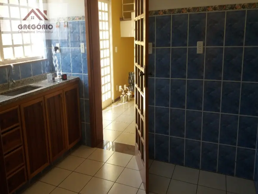 Foto 4 de Casa com 2 quartos à venda, 134m2 em Tiete - SP