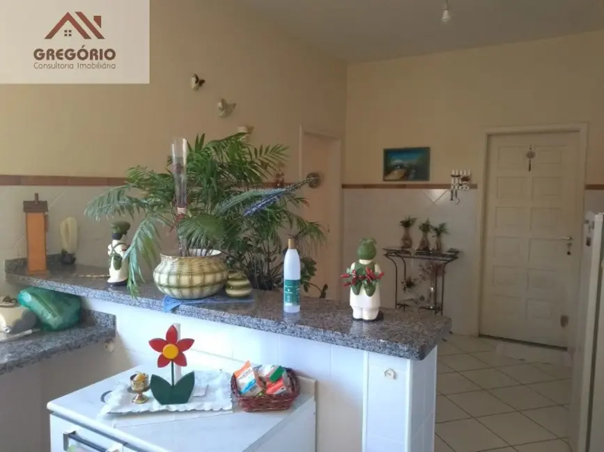 Casa com 3 quartos à venda, 214m2 em Tiete - SP - imagem 8 Foto 8 de Casa com 3 quartos à venda, 214m2 em Tiete - SP