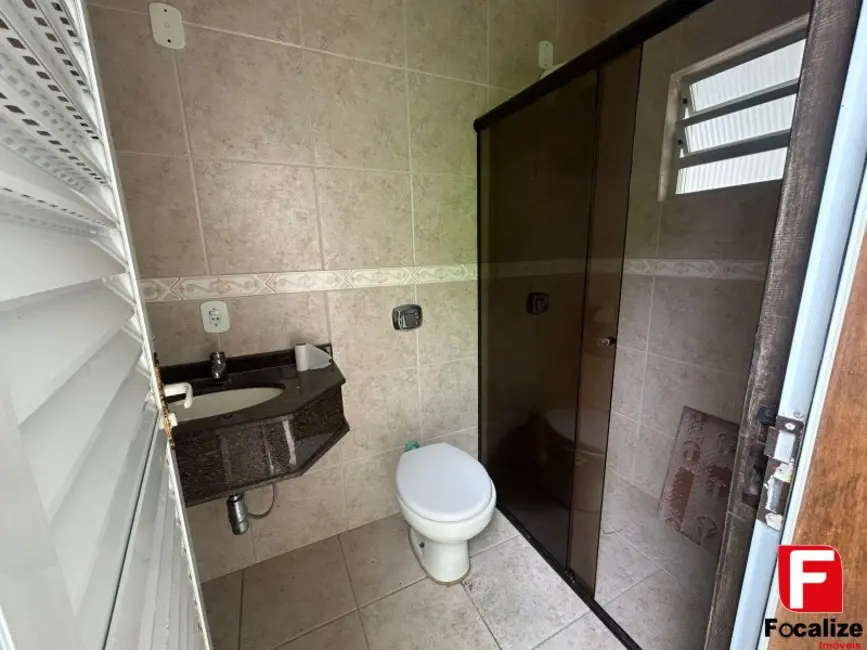 Foto 5 de Casa com 4 quartos para alugar, 353m2 em Itapoa - SC