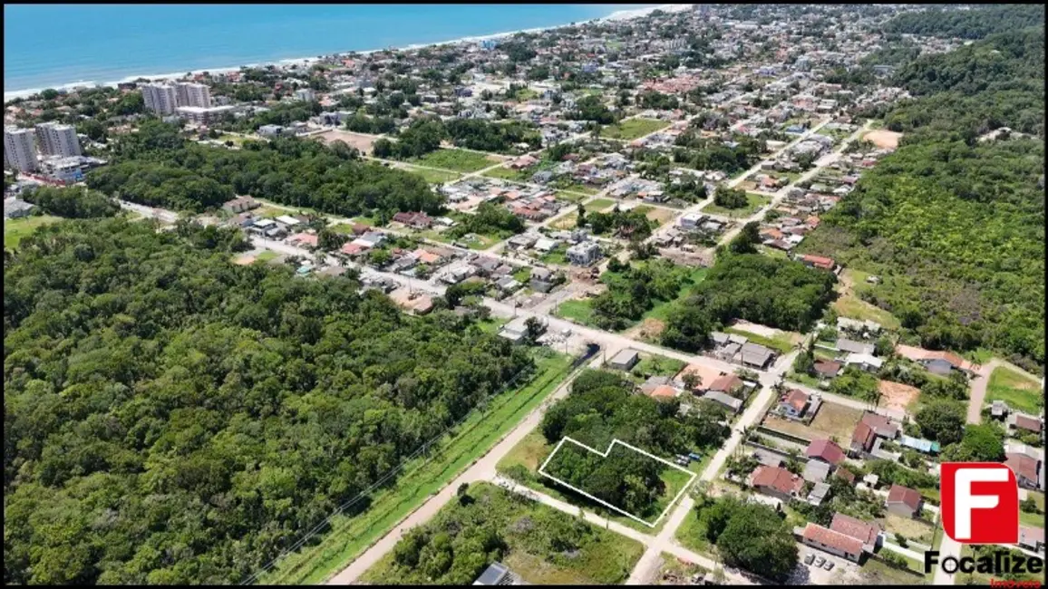 Foto 2 de Terreno / Lote à venda, 410m2 em Itapoa - SC