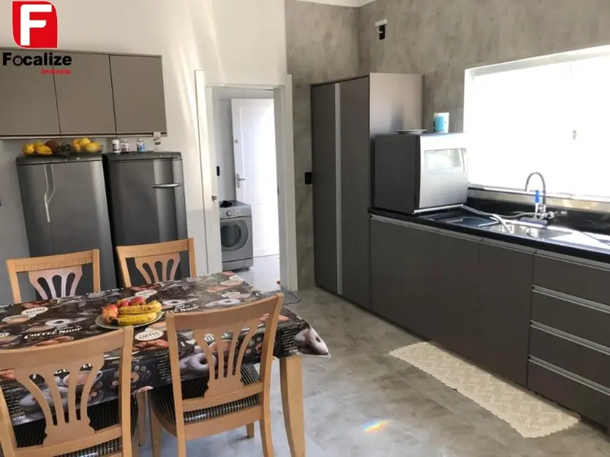 Foto 5 de Casa com 3 quartos à venda, 240m2 em Itapoa - SC