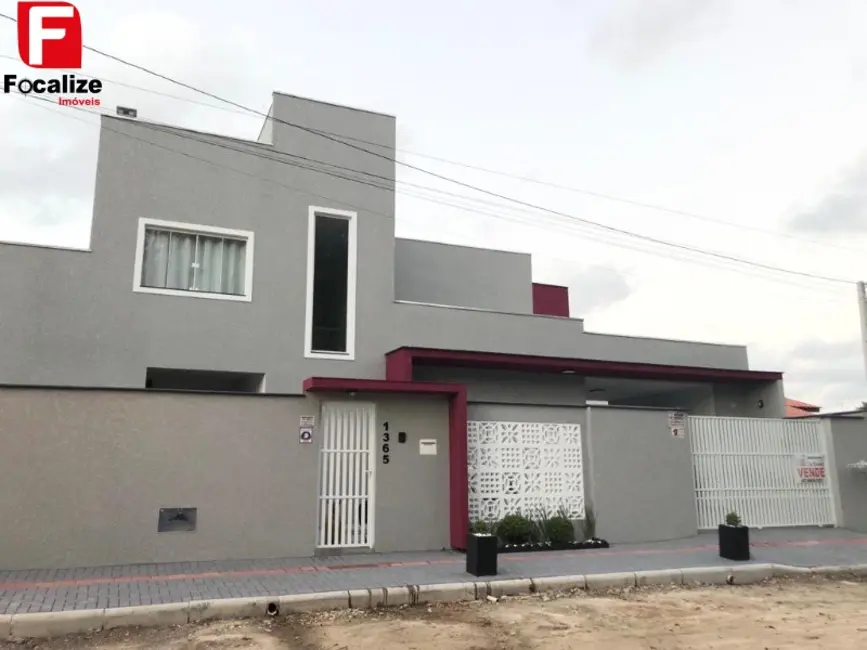 Foto 1 de Casa com 3 quartos à venda, 240m2 em Itapoa - SC