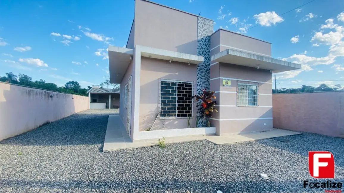 Foto 1 de Casa com 3 quartos à venda, 72m2 em Itapoa - SC