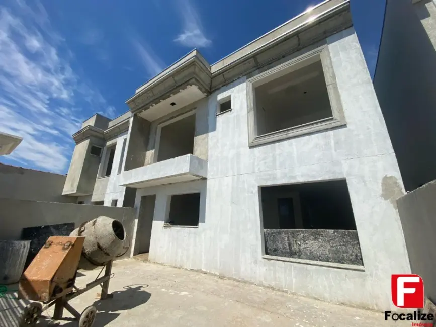 Foto 2 de Casa com 2 quartos à venda, 84m2 em Itapoa - SC