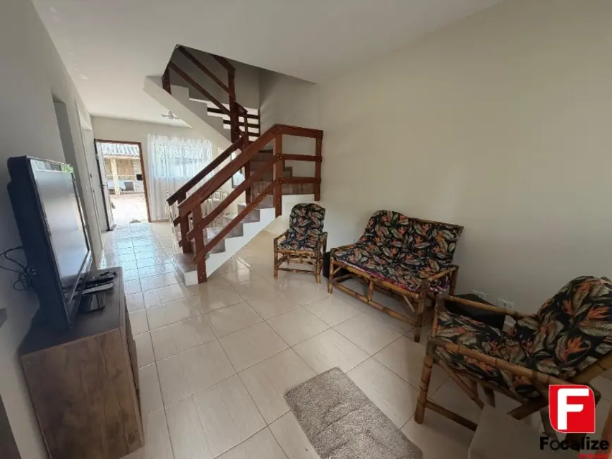 Casa com 3 quartos para alugar, 110m2 em Itapoa - SC - imagem 3 Foto 3 de Casa com 3 quartos para alugar, 110m2 em Itapoa - SC