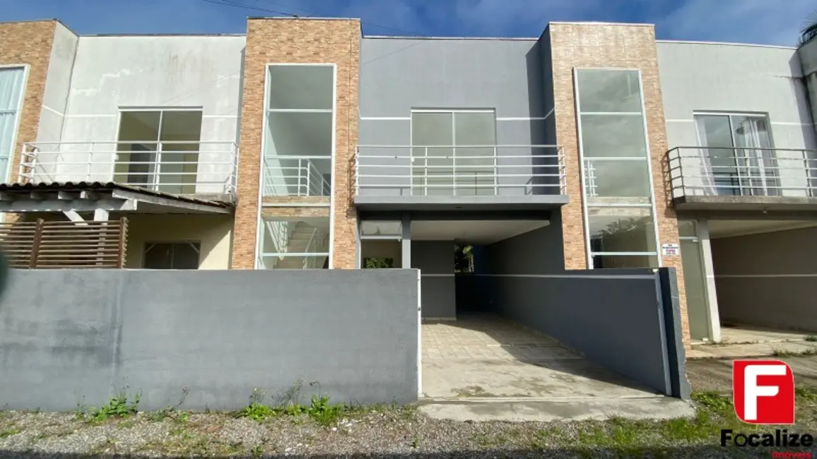 Foto 1 de Casa com 2 quartos à venda, 84m2 em Itapoa - SC