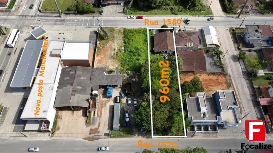 Foto 1 de Terreno / Lote à venda, 960m2 em Itapoa - SC