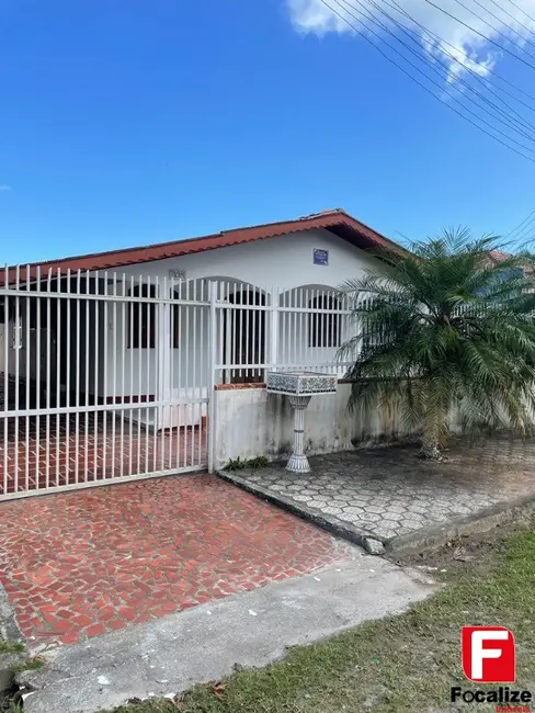 Foto 1 de Casa com 3 quartos à venda, 206m2 em Itapoa - SC