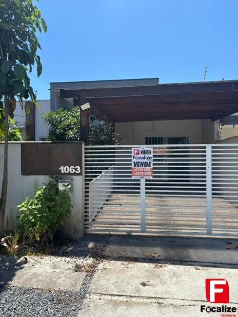 Foto 3 de Casa com 2 quartos à venda, 96m2 em Itapoa - SC