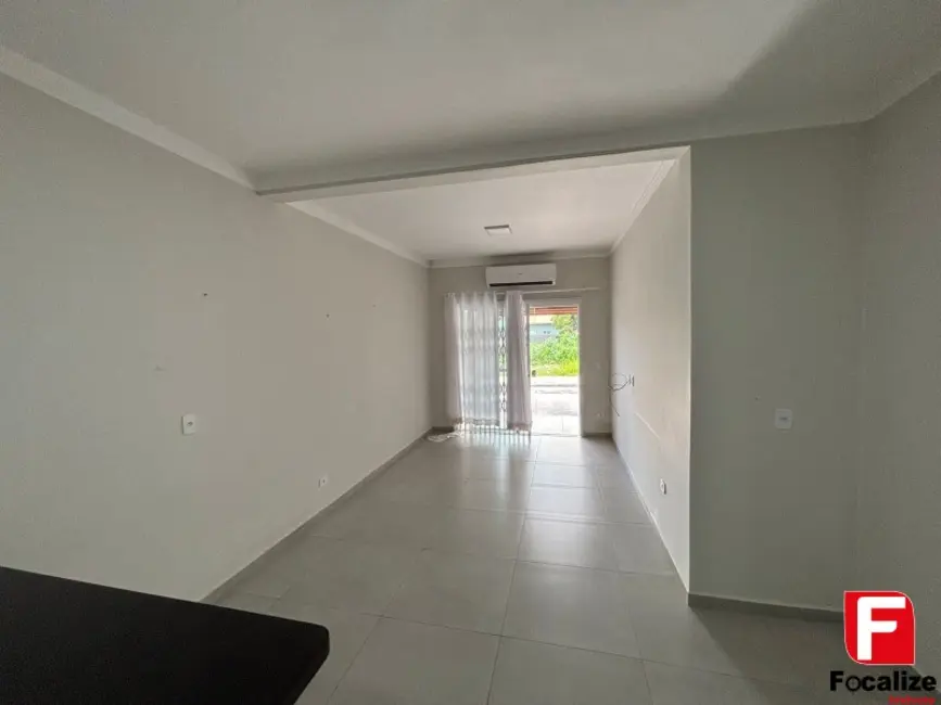 Foto 8 de Casa com 2 quartos à venda, 96m2 em Itapoa - SC