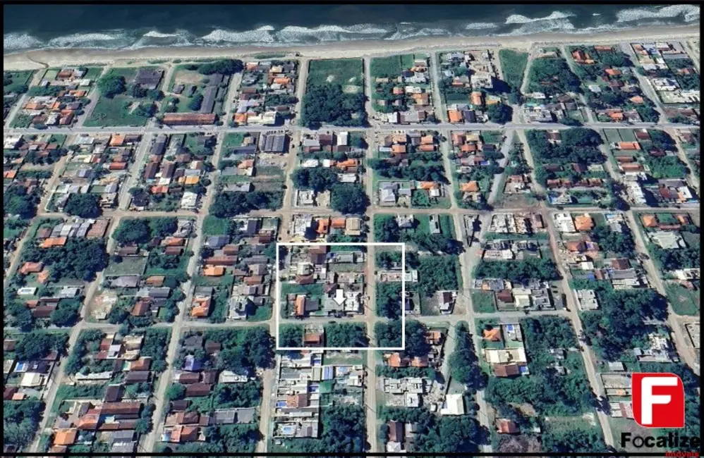 Foto 2 de Casa com 2 quartos à venda, 96m2 em Itapoa - SC