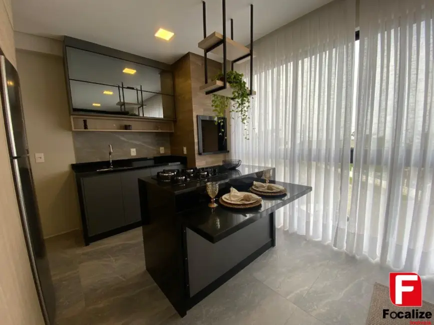 Foto 3 de Apartamento com 1 quarto à venda, 84m2 em Itapoa - SC