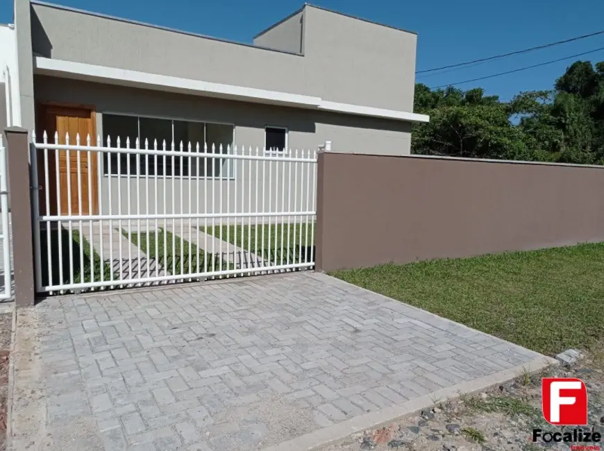 Foto 2 de Casa com 2 quartos à venda, 51m2 em Itapoa - SC