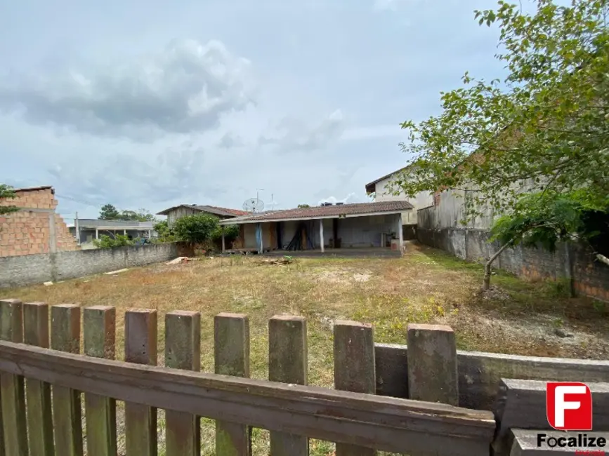 Foto 2 de Terreno / Lote à venda, 384m2 em Itapoa - SC