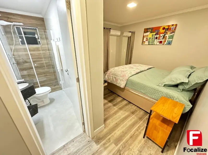 Foto 7 de Apartamento com 3 quartos à venda, 77m2 em Itapoa - SC