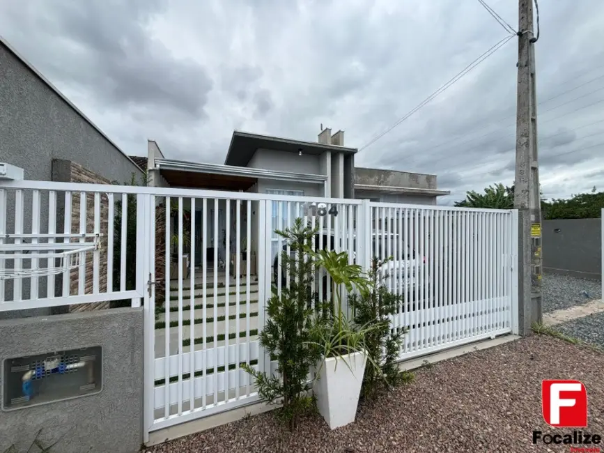 Foto 2 de Casa com 3 quartos à venda, 90m2 em Itapoa - SC