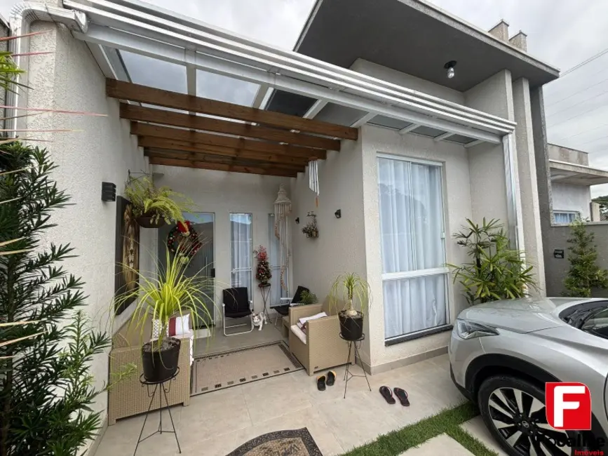 Foto 4 de Casa com 3 quartos à venda, 90m2 em Itapoa - SC