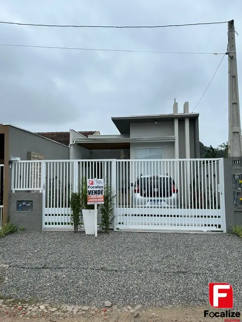 Foto 1 de Casa com 3 quartos à venda, 90m2 em Itapoa - SC
