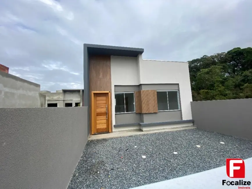Foto 2 de Casa com 2 quartos à venda, 47m2 em Itapoa - SC