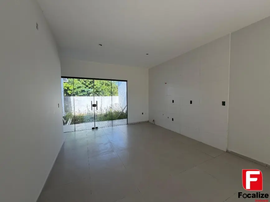 Foto 2 de Casa com 3 quartos à venda, 94m2 em Itapoa - SC