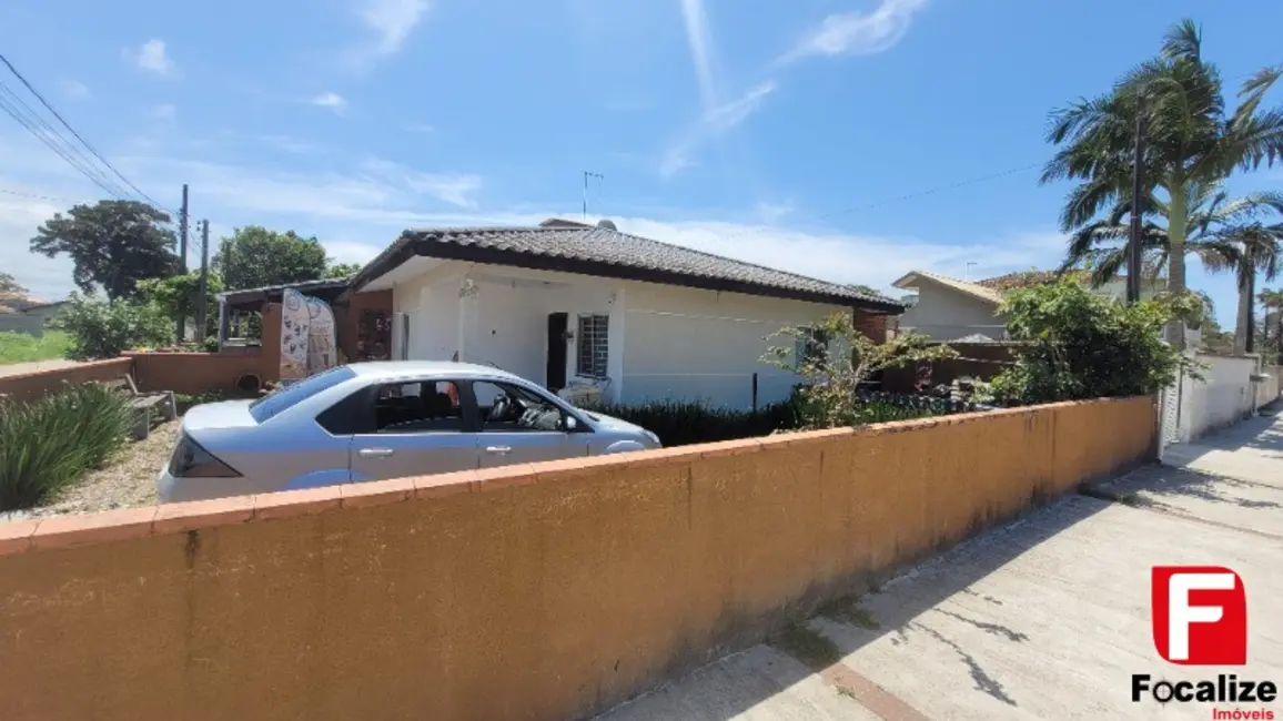 Foto 2 de Casa com 2 quartos à venda, 56m2 em Itapoa - SC