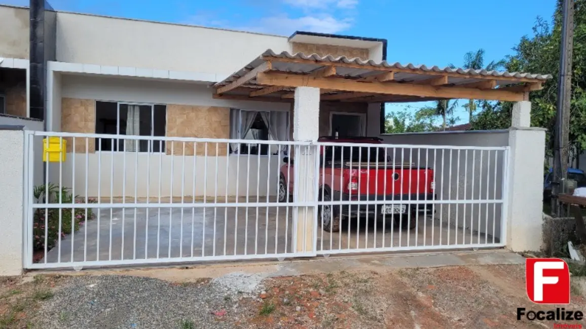 Foto 1 de Casa com 2 quartos à venda, 54m2 em Itapoa - SC