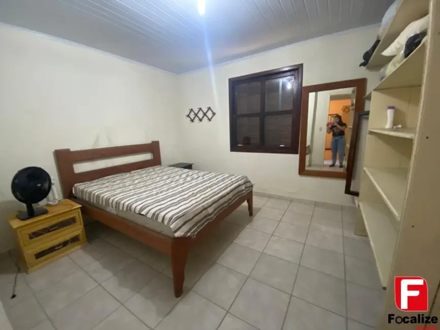 Foto 8 de Casa com 6 quartos à venda, 282m2 em Itapoa - SC