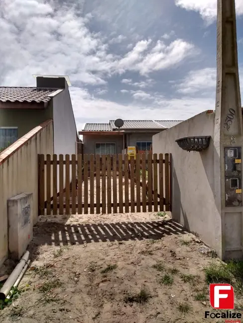 Foto 2 de Casa com 2 quartos à venda, 53m2 em Itapoa - SC