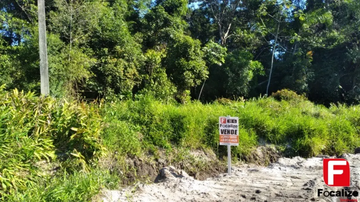Foto 1 de Terreno / Lote à venda, 402m2 em Itapoa - SC