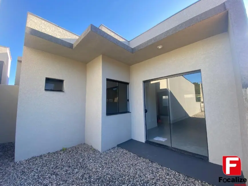 Foto 2 de Casa com 2 quartos à venda, 57m2 em Itapoa - SC